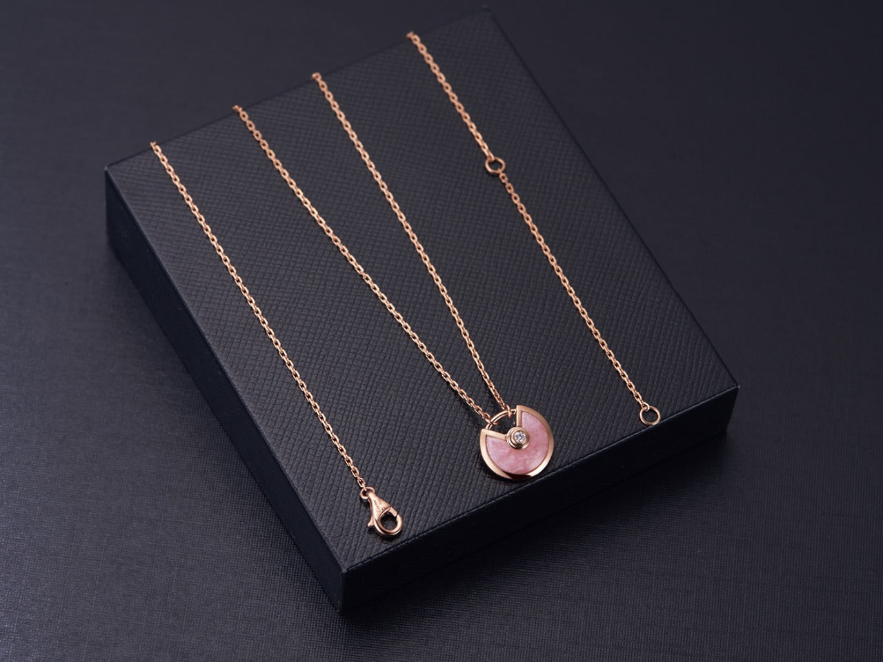 Mysitc AMULETTE ROSE GOLD PINK MOP NECKLACE