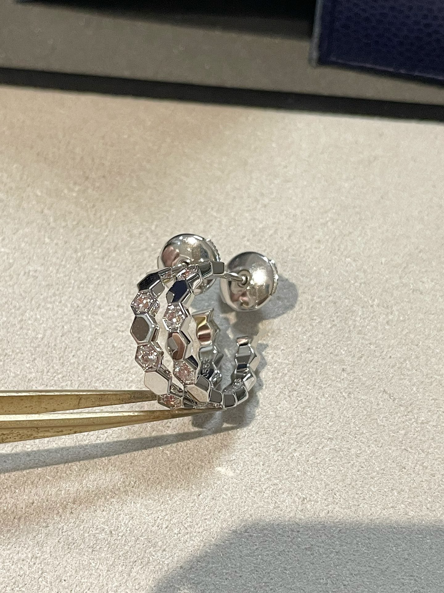 Mysitc BEE LOVE Earrings Silver