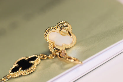 Mystic CLOVER ピアス ゴールド オニキス マザーオブパール 3モチーフ
