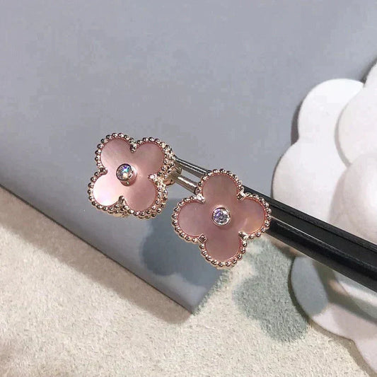 Mysitc CLOVER MEDIUM 1 MOTIFS  PINK MOP DIAMOND EARRINGS