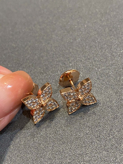 Mysitc STAR DIAMOND EARRINGS