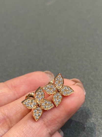 Mysitc STAR DIAMOND EARRINGS