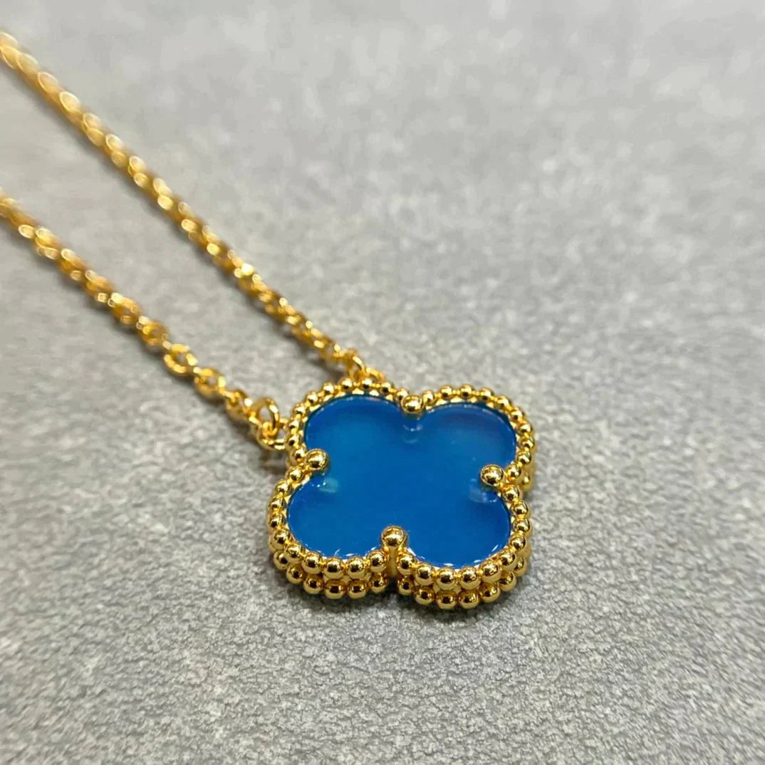 Mystic CLOVER 15MM ブルーアゲートネックレス