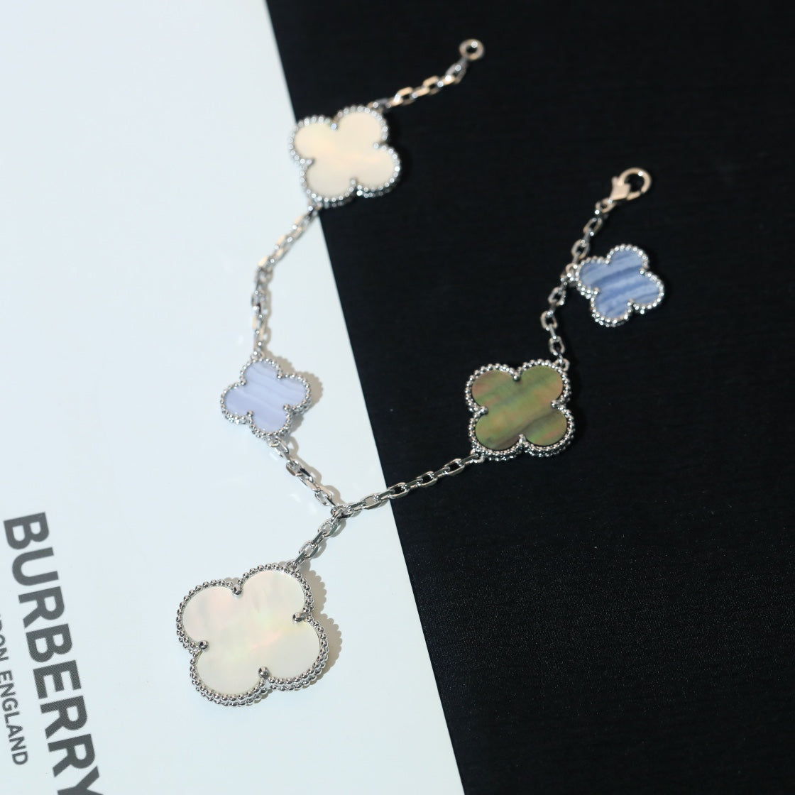 Mysitc CLOVER BRACELET 5 MOTIFS MOP CHALCEDONY SILVER