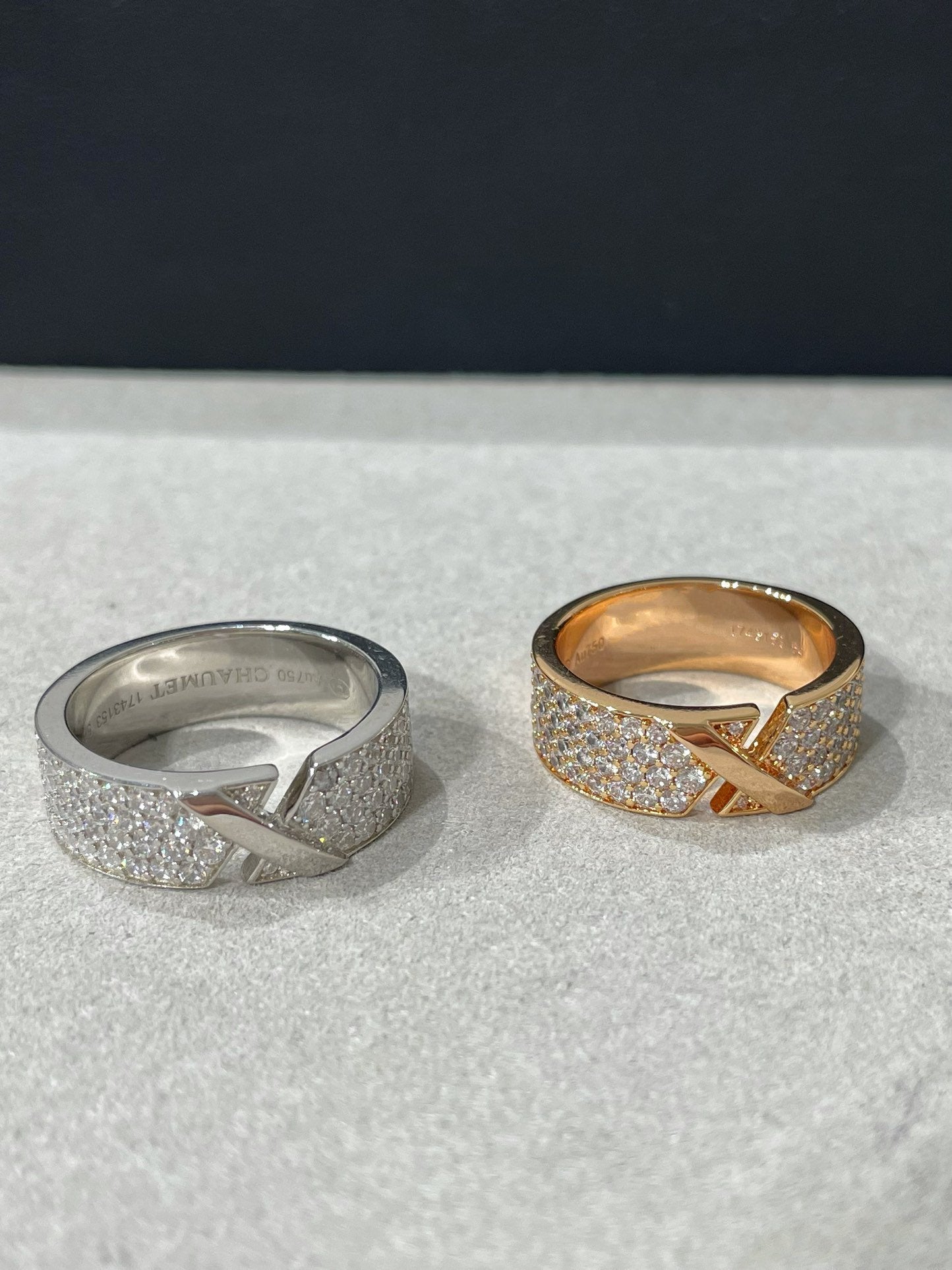 Mysitc LIENS EVIDENCE  DIAMOND PAVED RING