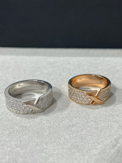 Mysitc LIENS EVIDENCE  DIAMOND PAVED RING