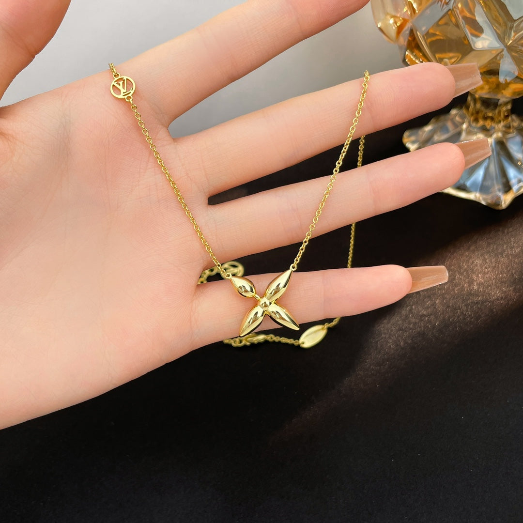 Mysitc LOUISETTE GOLD NECKLACE