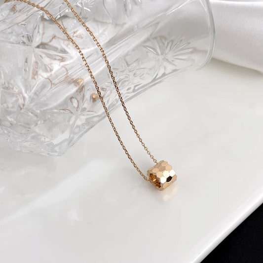 Mysitc BEE MINI NECKLACE