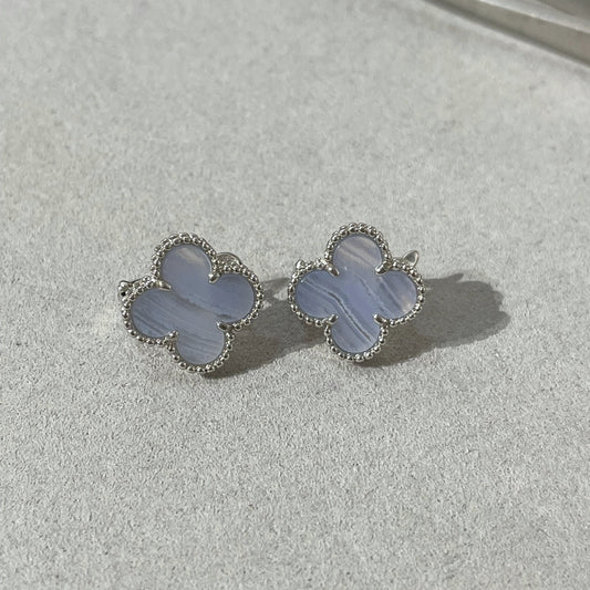 Mysitc CLOVER CHALCEDONY SILVER STUD EARRINGS