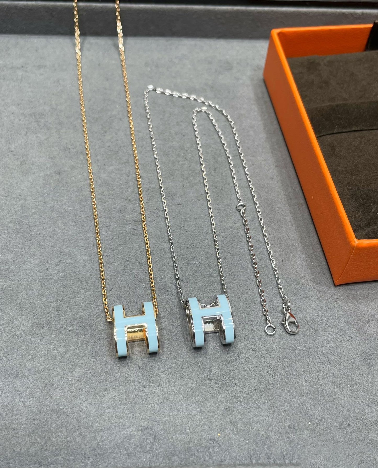 Mysitc POP H SKY BLUE NECKLACE