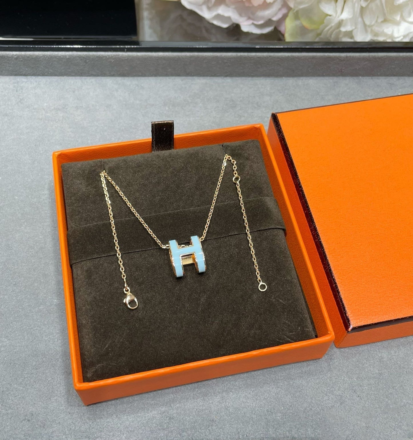 Mysitc POP H SKY BLUE NECKLACE