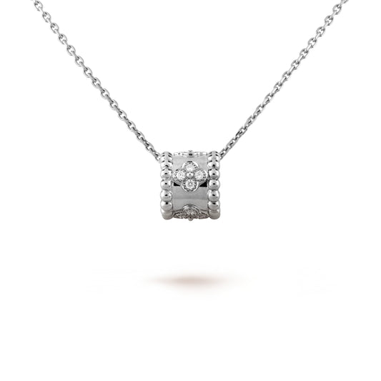 Mysitc PERLEE PEDANT SIVLER DIAMOND NECKLACE