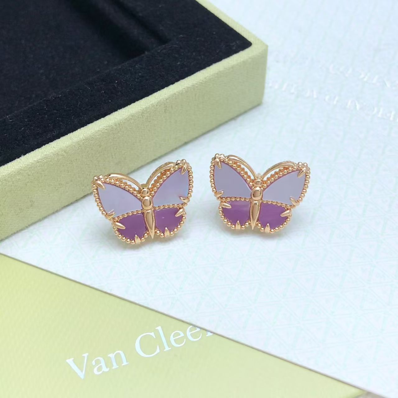 [Mysitc ] 26 NEW CLOVER LUCKY LIGHT PURPLE SET