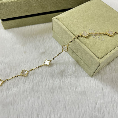 [Mysitc ]CLOVER 6 MOTIF WHITE MOP BRACELET