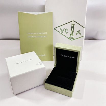 Mysitc VA CLOVER BRACELET NECKLACE RING BOX GIFT BAG