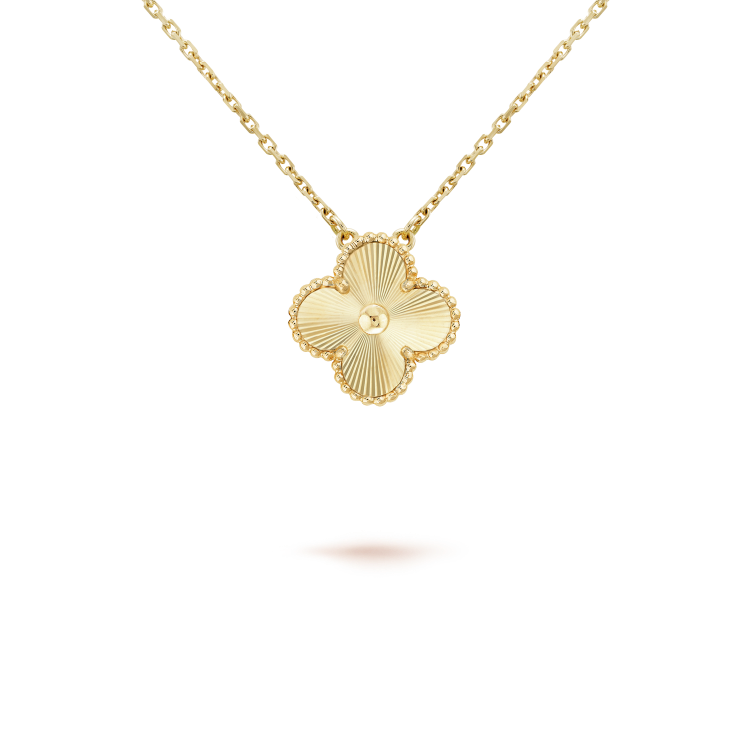 Mysitc CLOVER 15MM LASER NECKLACE
