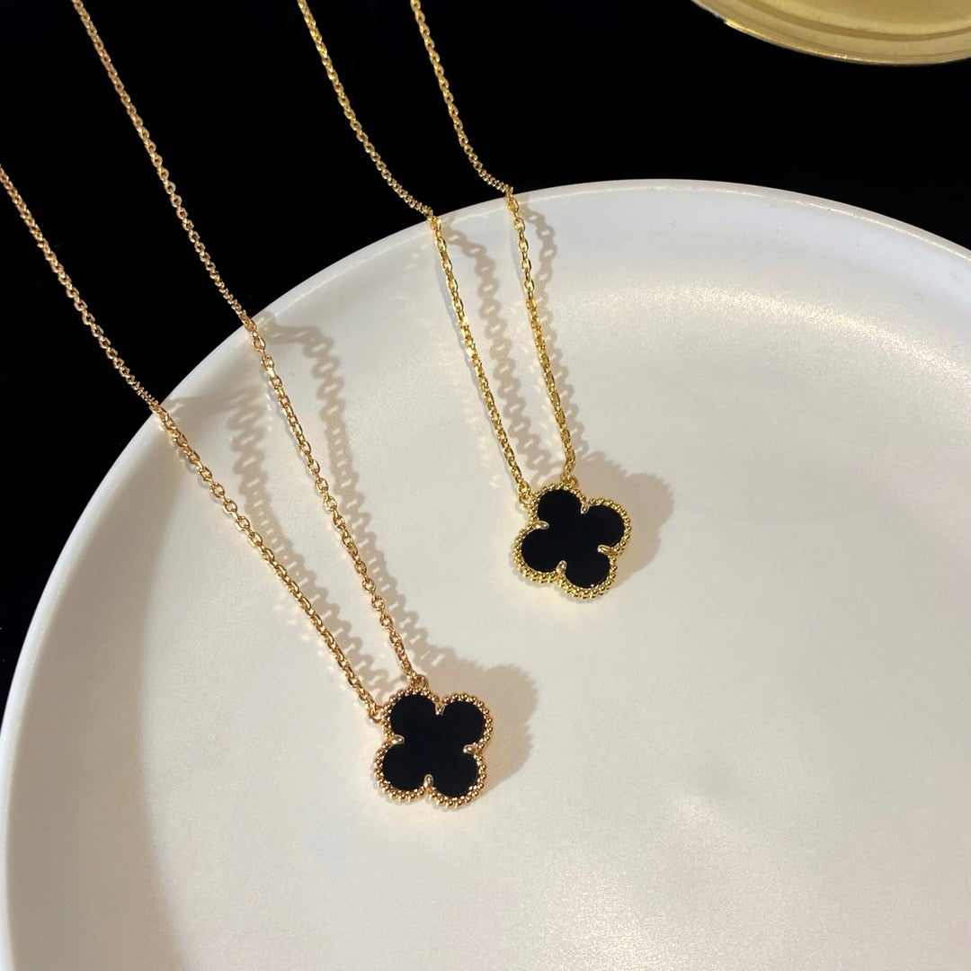 Mysitc CLOVER 15MM ブラックオニキス シングル フラワー ネックレス