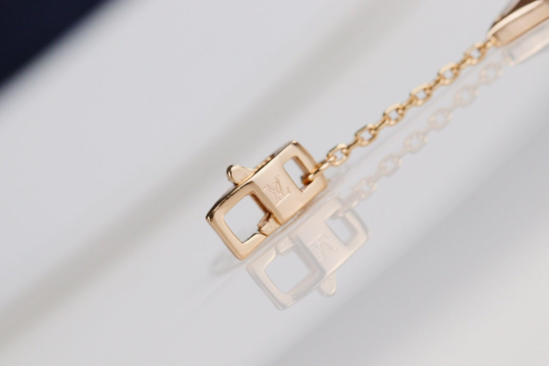 ミスティックリーフ クローバーブレスレット