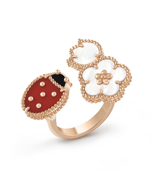 Mysitc LUCKY 3 MOTIF ROSE GOLD RING
