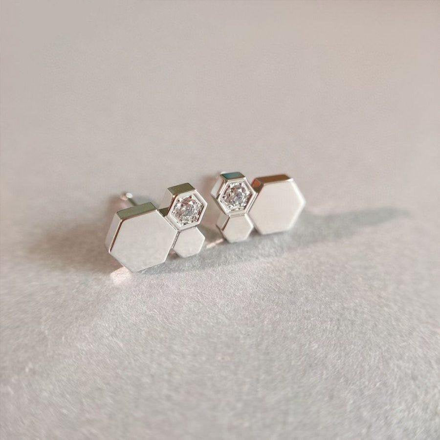 Mysitc BEE LOVE SILVER DIAMOND EARRINGS